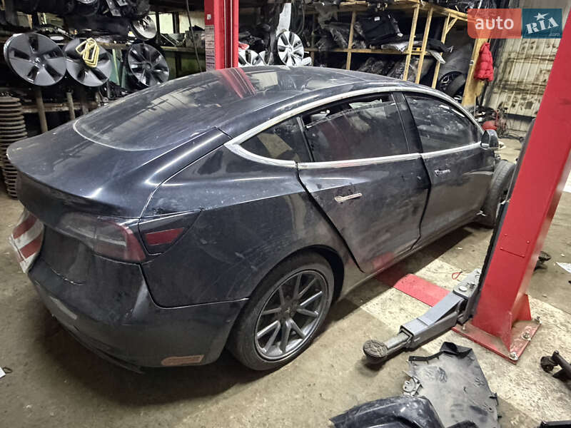 Седан Tesla Model 3 2018 в Харкові фото 12 Седан Tesla Model 3 2018 в Харкові