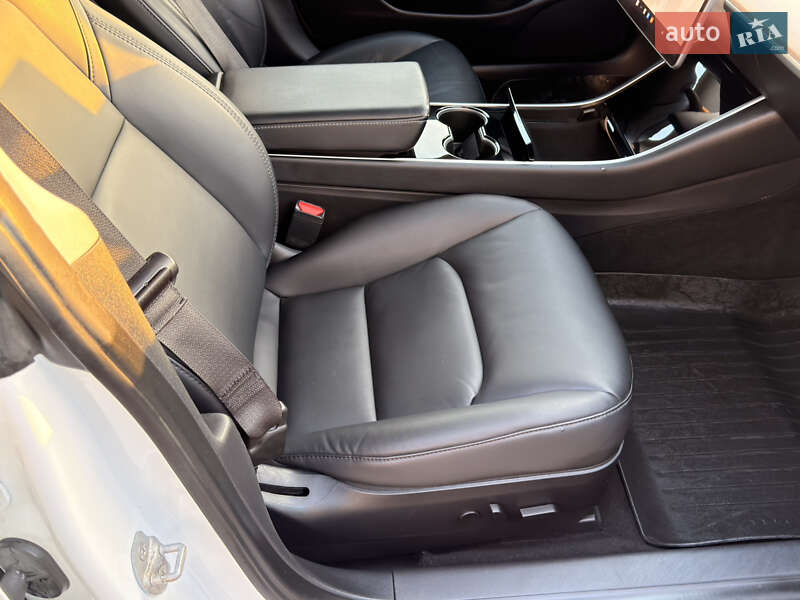 Седан Tesla Model 3 2020 в Ковеле фото 20 Седан Tesla Model 3 2020 в Ковеле