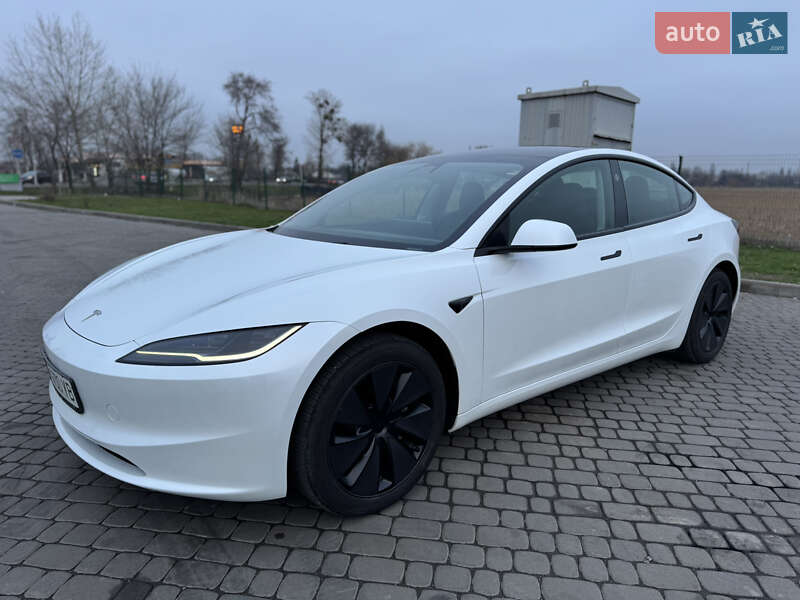 Седан Tesla Model 3 2024 в Дніпрі