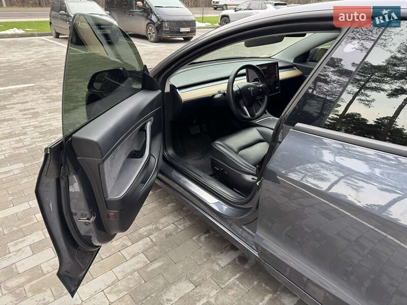 Седан Tesla Model 3 2019 в Киеве фото 17 Седан Tesla Model 3 2019 в Киеве