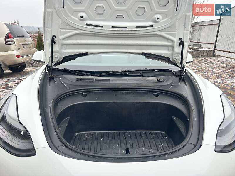 Седан Tesla Model 3 2023 в Полтаве фото 26 Седан Tesla Model 3 2023 в Полтаве