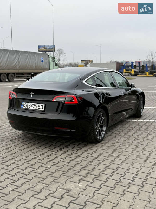 Седан Tesla Model 3 2019 в Киеве фото 4 Седан Tesla Model 3 2019 в Киеве