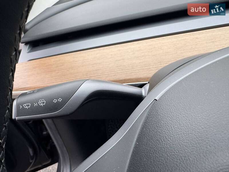 Седан Tesla Model 3 2023 в Киеве фото 26 Седан Tesla Model 3 2023 в Киеве