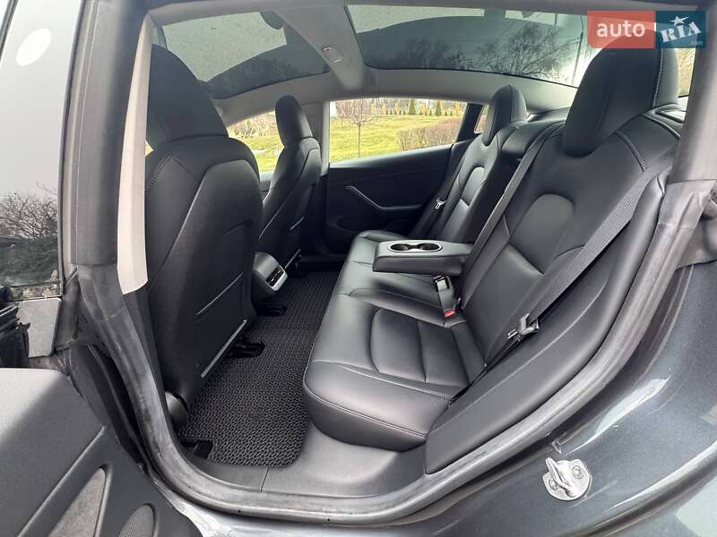 Седан Tesla Model 3 2023 в Киеве фото 31 Седан Tesla Model 3 2023 в Киеве