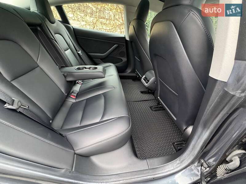 Седан Tesla Model 3 2023 в Киеве фото 34 Седан Tesla Model 3 2023 в Киеве