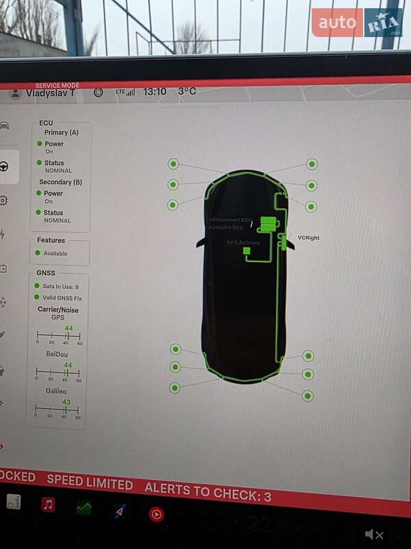 Седан Tesla Model 3 2022 в Запорожье