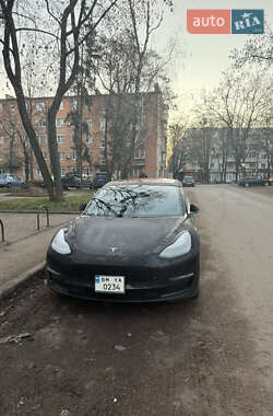 Седан Tesla Model 3 2018 в Сумах