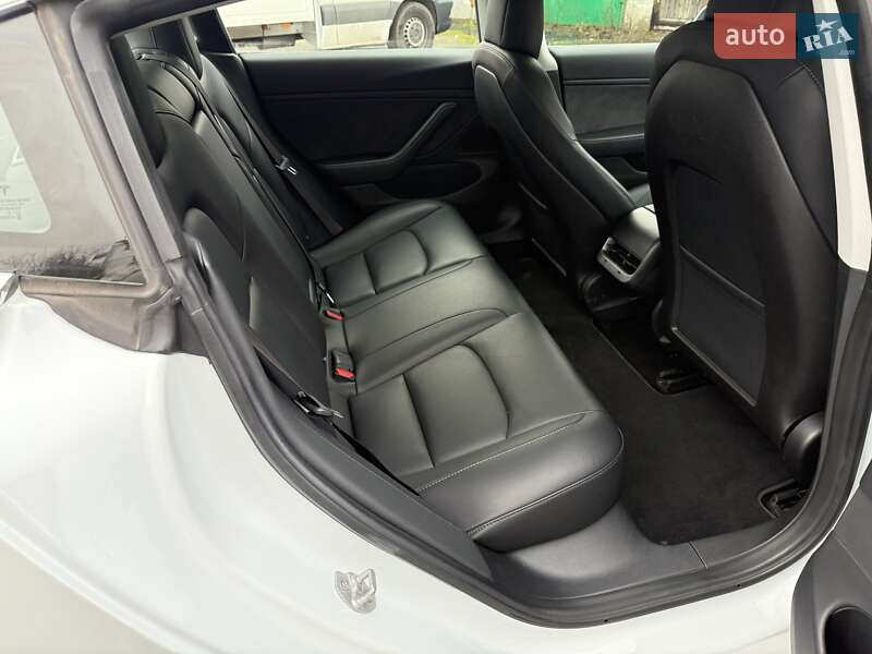 Седан Tesla Model 3 2018 в Киеве фото 12 Седан Tesla Model 3 2018 в Киеве