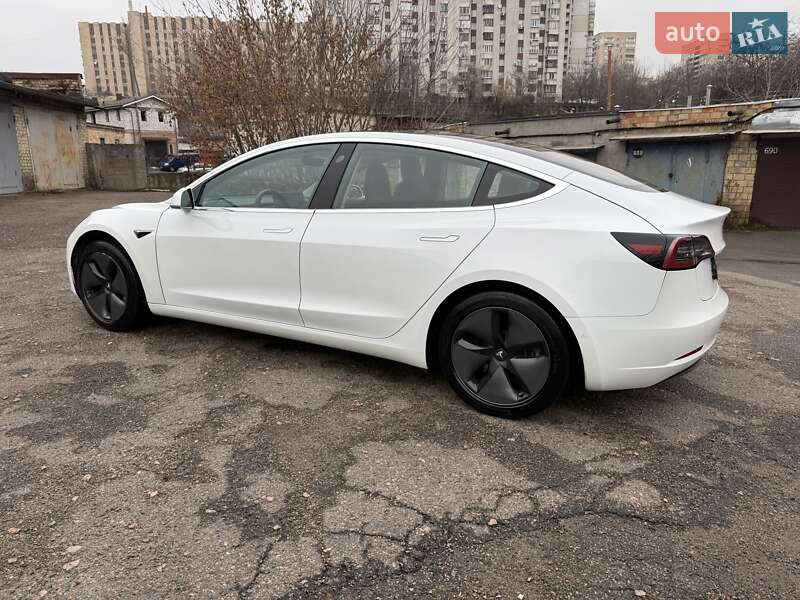 Седан Tesla Model 3 2018 в Киеве фото 20 Седан Tesla Model 3 2018 в Киеве