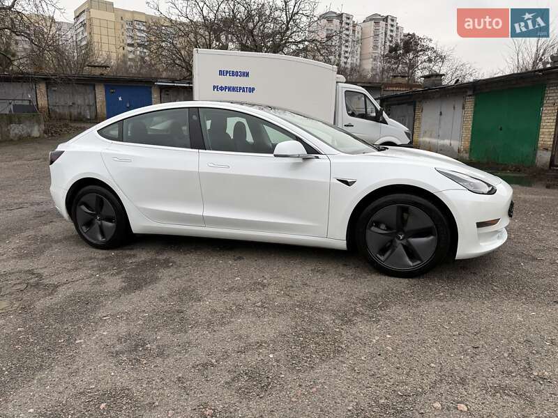 Седан Tesla Model 3 2018 в Киеве фото 32 Седан Tesla Model 3 2018 в Киеве