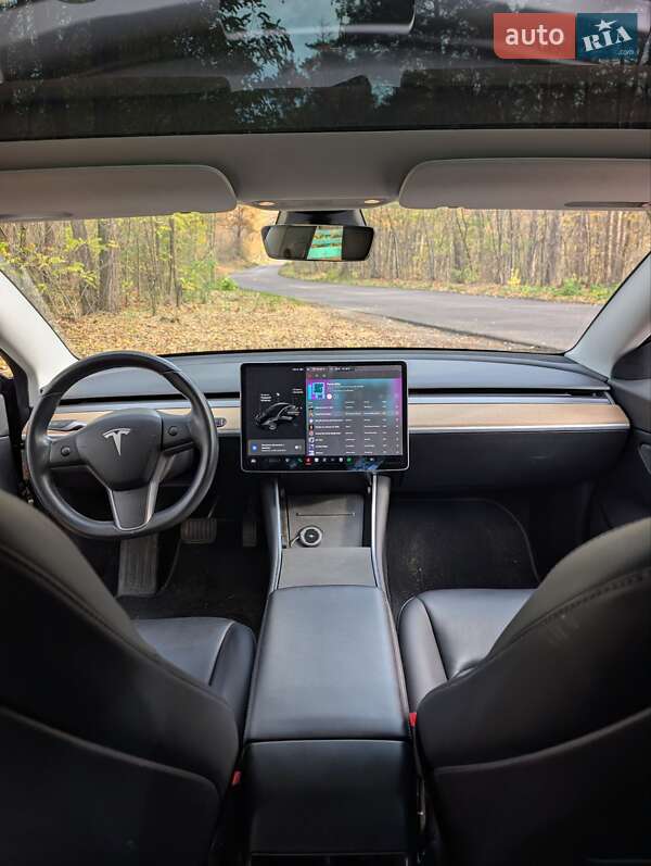 Седан Tesla Model 3 2018 в Черкассах фото 2 Седан Tesla Model 3 2018 в Черкассах