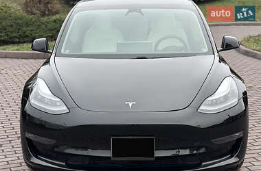 Седан Tesla Model 3 2021 в Днепре