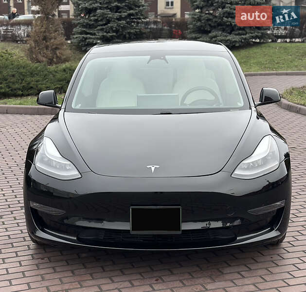 Седан Tesla Model 3 2021 в Днепре фото 5 Седан Tesla Model 3 2021 в Днепре