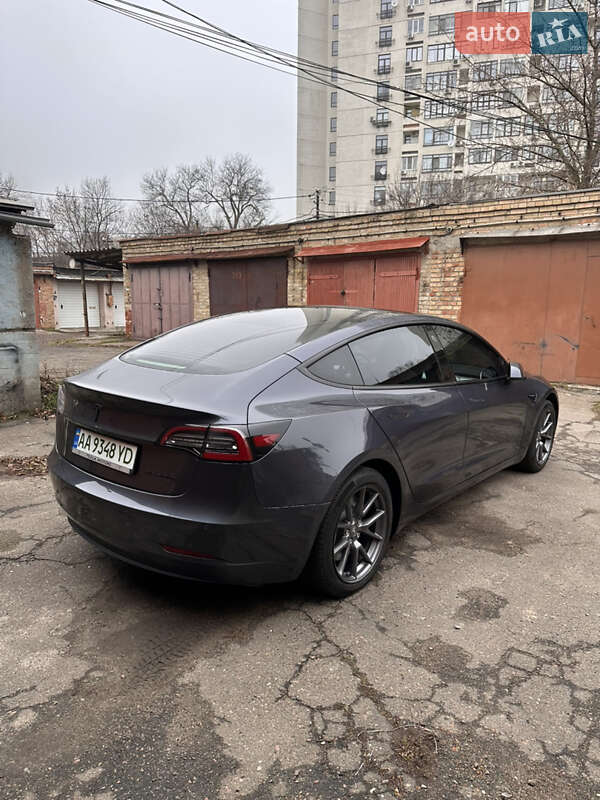 Седан Tesla Model 3 2021 в Киеве фото 4 Седан Tesla Model 3 2021 в Киеве