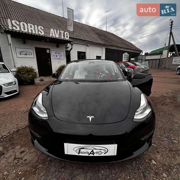 Седан Tesla Model 3 2022 в Чернигове фото 4 Седан Tesla Model 3 2022 в Чернигове