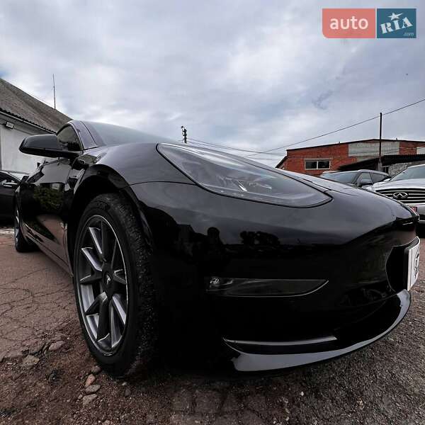 Седан Tesla Model 3 2022 в Чернігові фото 5 Седан Tesla Model 3 2022 в Чернігові