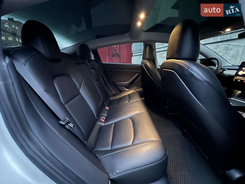 Седан Tesla Model 3 2021 в Киеве фото 29 Седан Tesla Model 3 2021 в Киеве