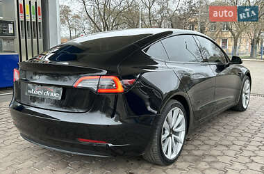 Седан Tesla Model 3 2019 в Николаеве