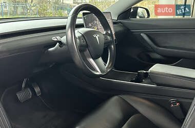 Седан Tesla Model 3 2019 в Николаеве