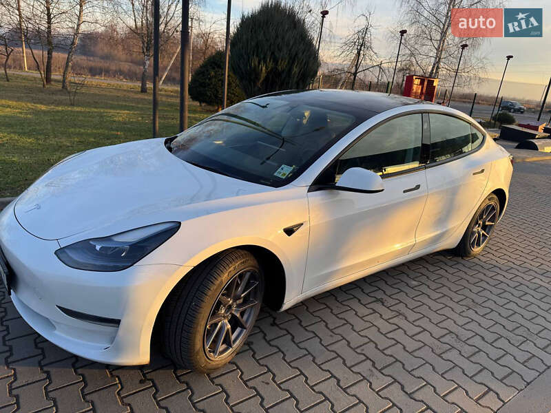 Седан Tesla Model 3 2023 в Ивано-Франковске фото 6 Седан Tesla Model 3 2023 в Ивано-Франковске