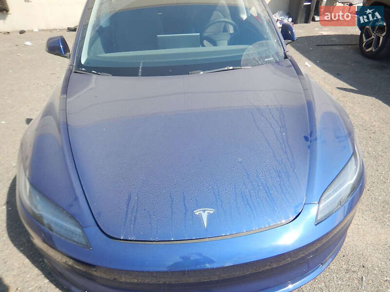 Седан Tesla Model 3 2025 в Киеве фото 4 Седан Tesla Model 3 2025 в Киеве