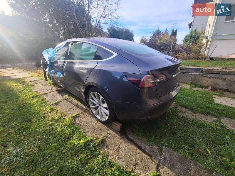 Tesla Model 3 2019 Tesla Model 3 2019