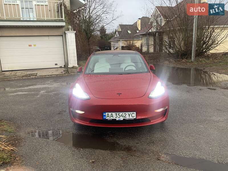 Tesla Model 3 2018