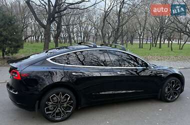 Седан Tesla Model 3 2018 в Николаеве