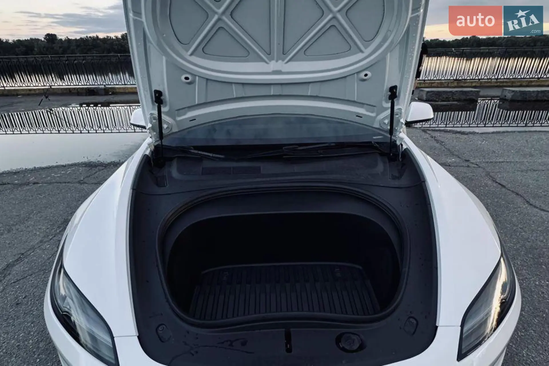 2024 Tesla Model 3 - мініатюра 30