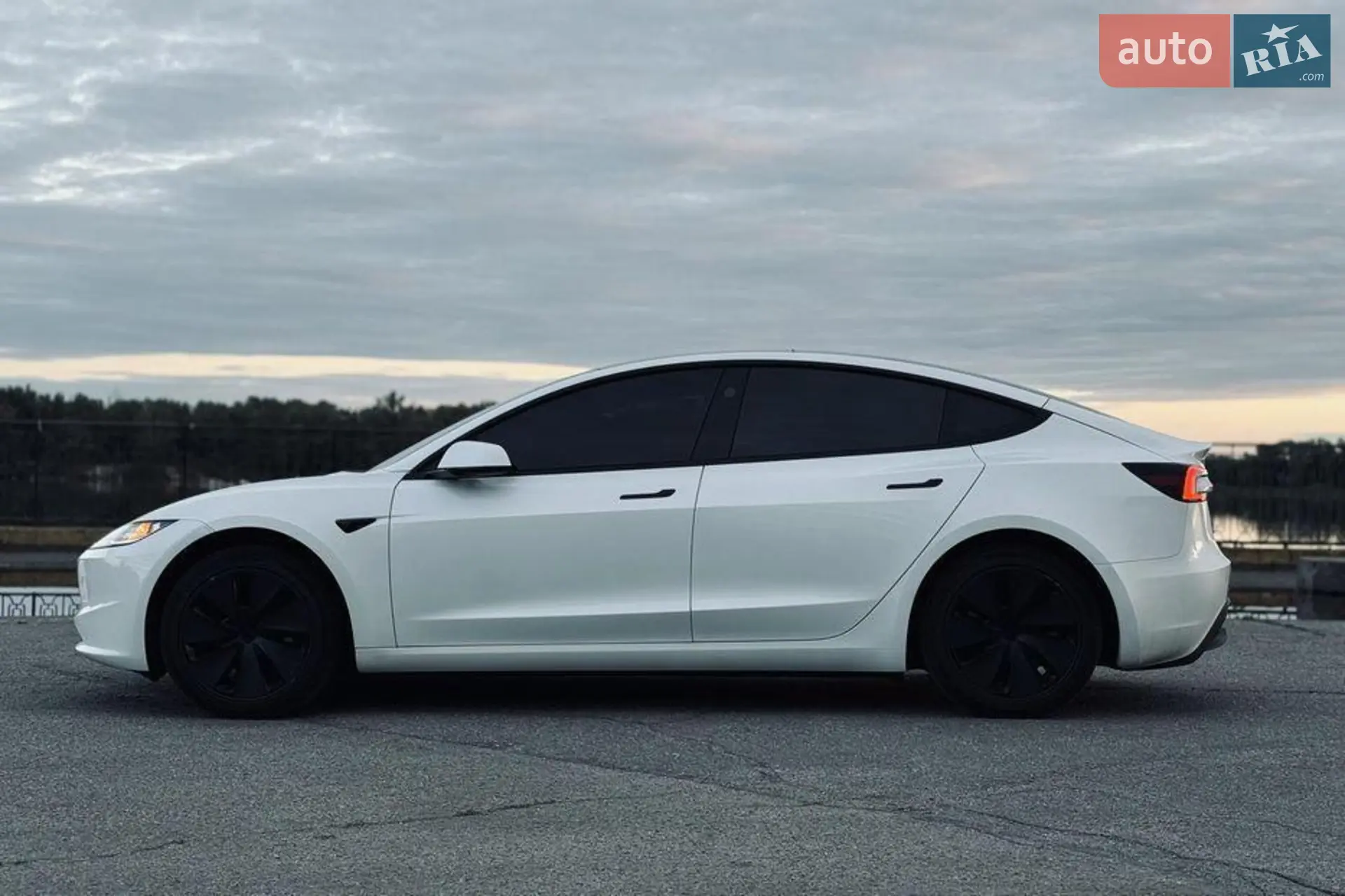 2024 Tesla Model 3 - мініатюра 17