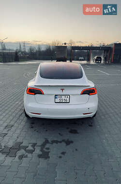 Седан Tesla Model 3 2018 в Виннице