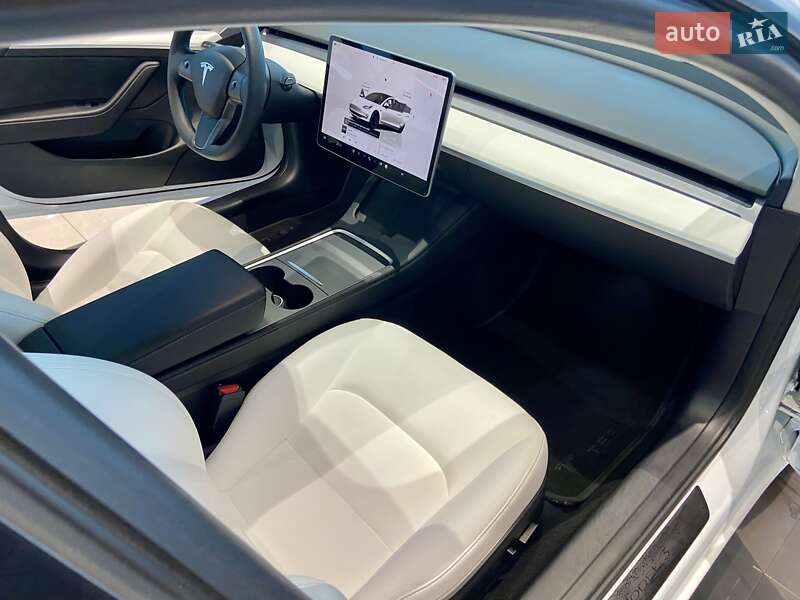 Седан Tesla Model 3 2022 в Вінниці фото 38 Седан Tesla Model 3 2022 в Вінниці