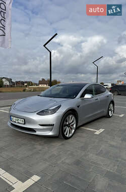 Седан Tesla Model 3 2018 в Луцке