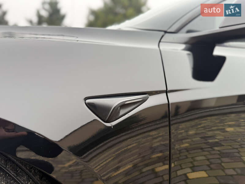 Седан Tesla Model 3 2025 в Днепре