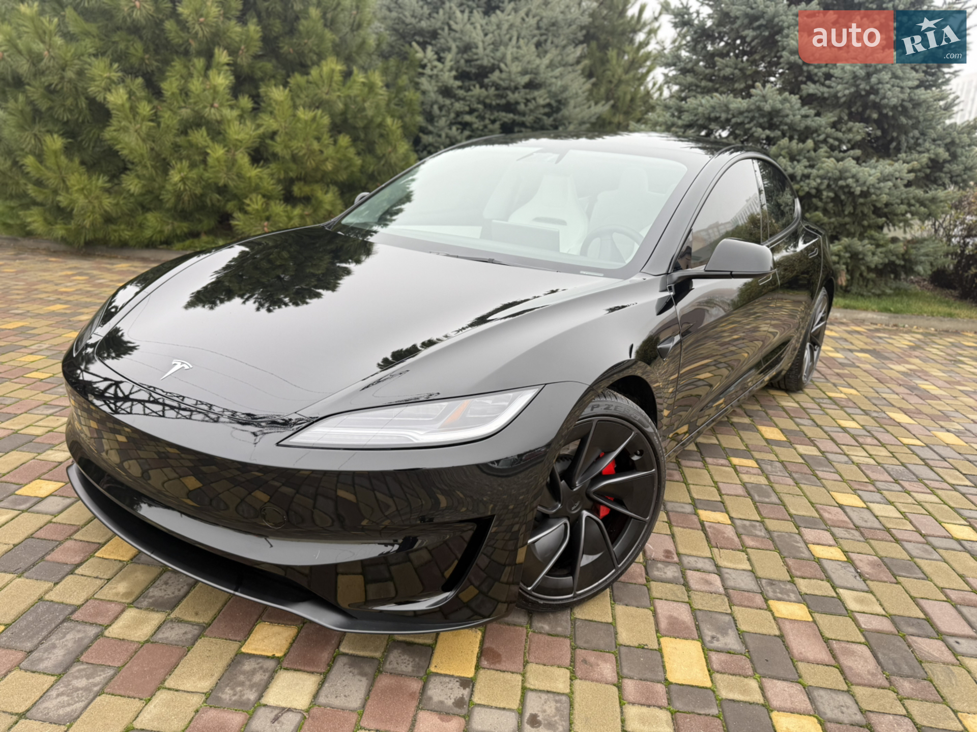 2025 Tesla Model 3 - мініатюра 4