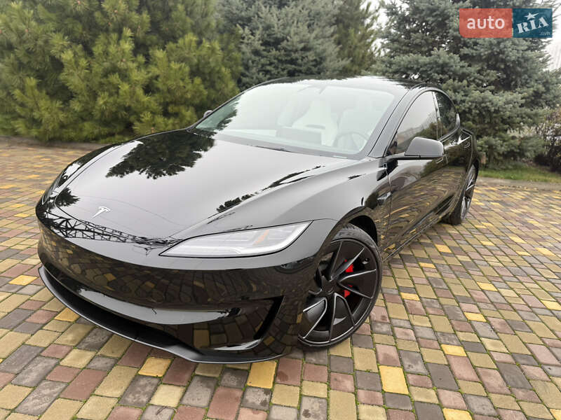 Седан Tesla Model 3 2025 в Днепре