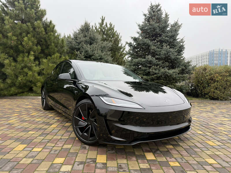 Седан Tesla Model 3 2025 в Днепре