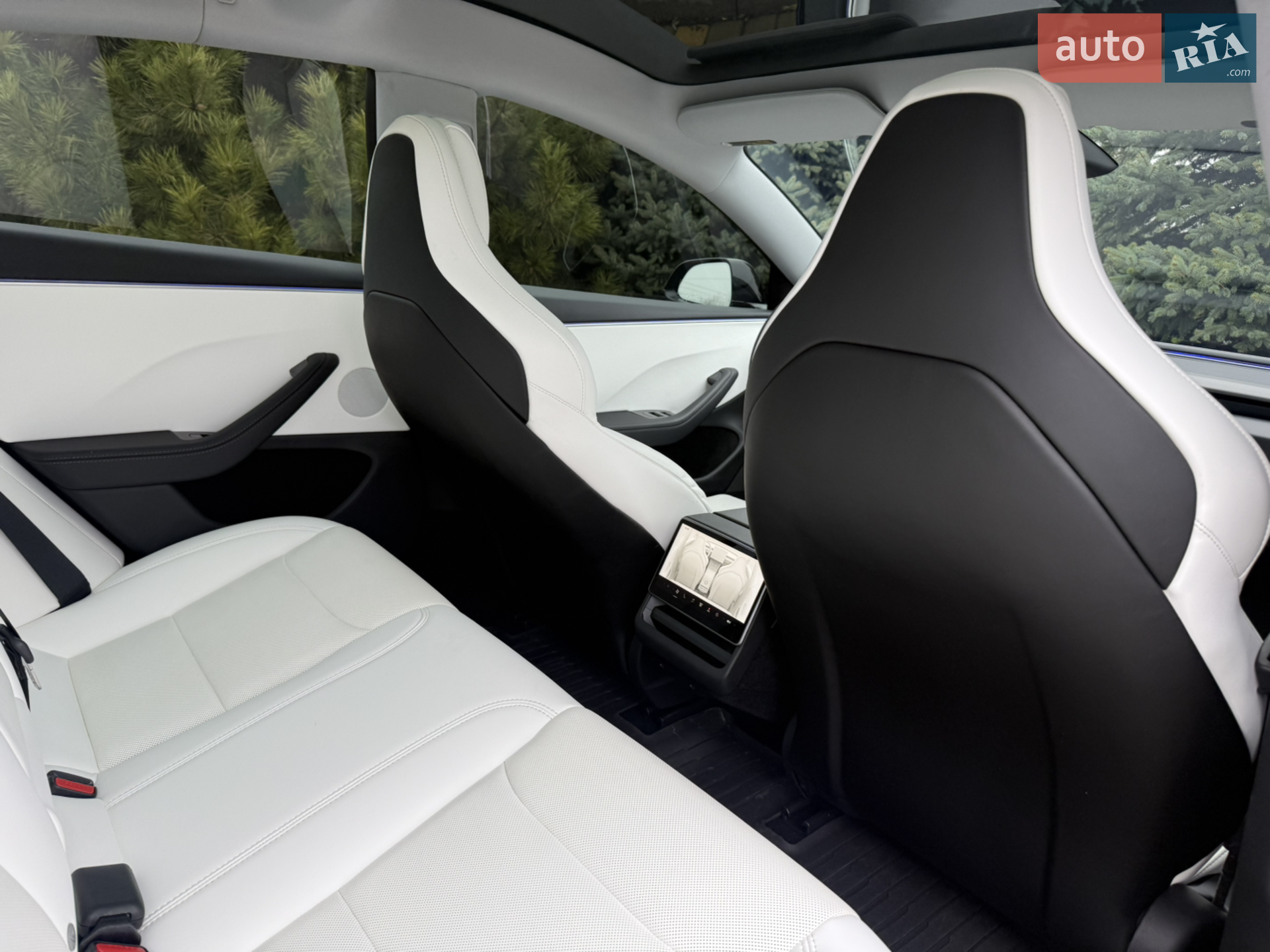 2025 Tesla Model 3 - мініатюра 36