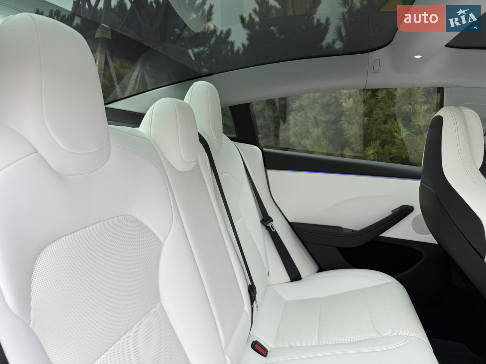 2025 Tesla Model 3 - мініатюра 37
