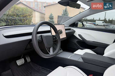 Седан Tesla Model 3 2025 в Днепре