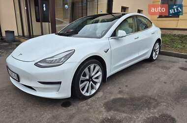 Седан Tesla Model 3 2019 в Киеве