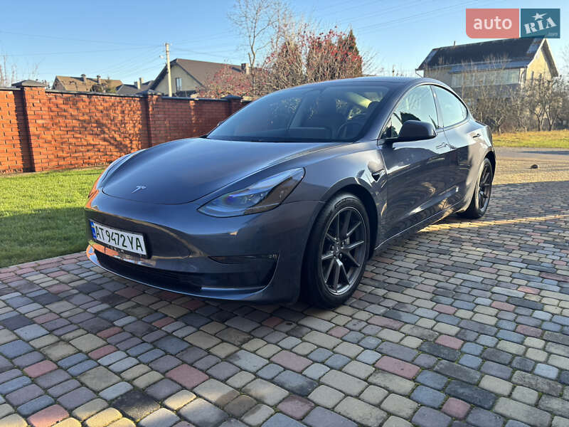Седан Tesla Model 3 2023 в Ивано-Франковске фото Седан Tesla Model 3 2023 в Ивано-Франковске
