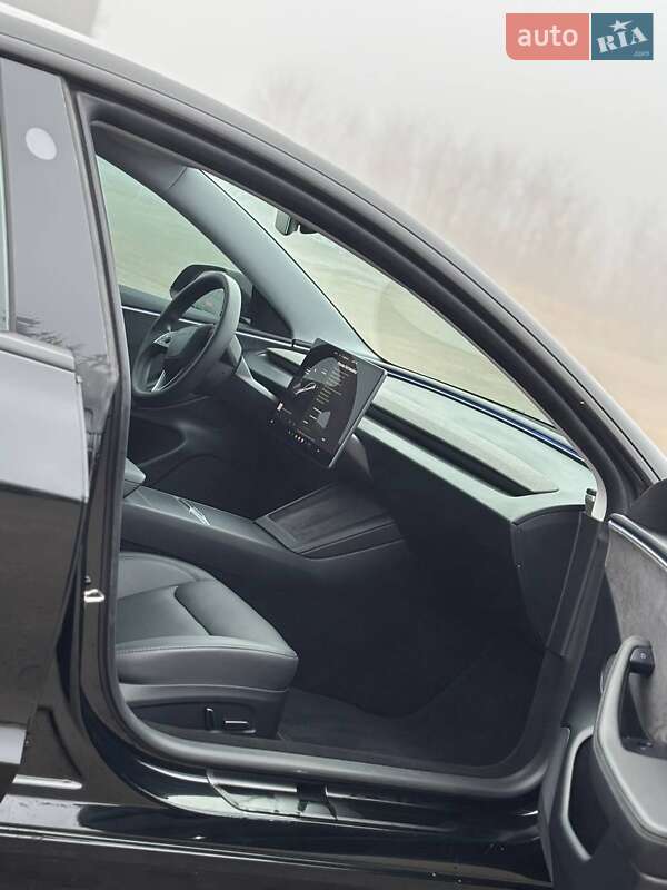 Седан Tesla Model 3 2024 в Ровно