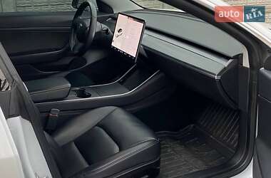 Седан Tesla Model 3 2019 в Білій Церкві