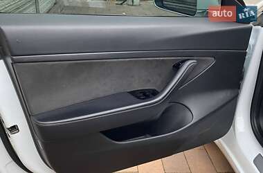 Седан Tesla Model 3 2019 в Білій Церкві