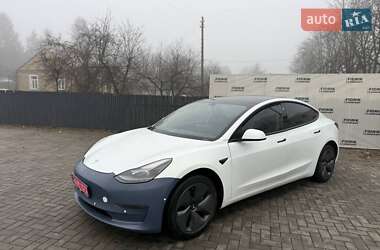 Седан Tesla Model 3 2021 в Луцке