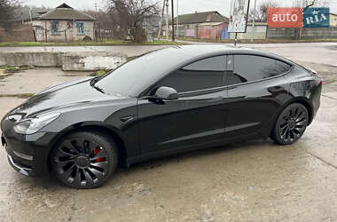 Седан Tesla Model 3 2022 в Кременчуге