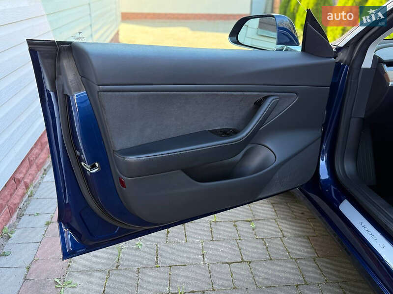 Седан Tesla Model 3 2018 в Дрогобыче фото 34 Седан Tesla Model 3 2018 в Дрогобыче