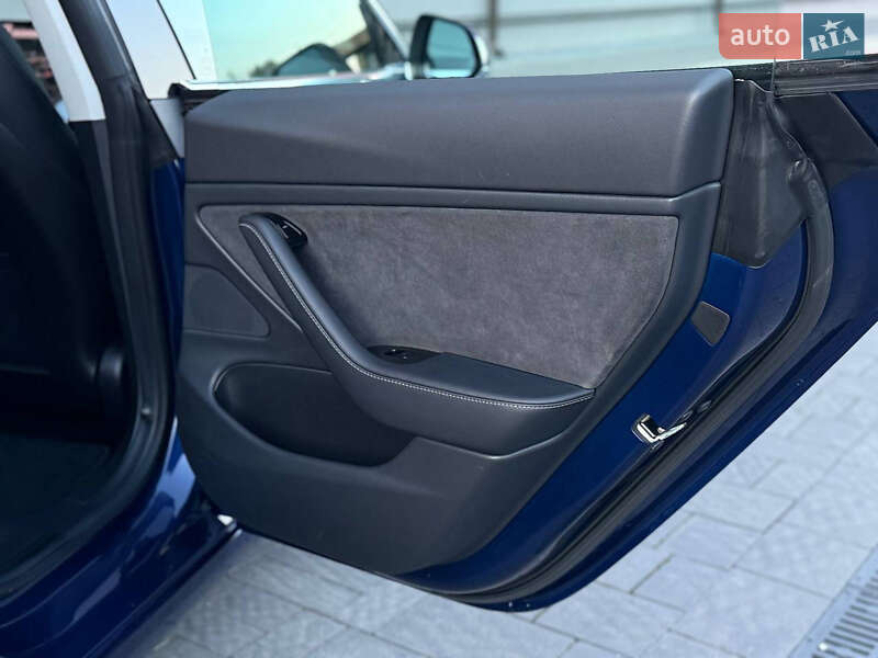 Седан Tesla Model 3 2018 в Дрогобыче фото 89 Седан Tesla Model 3 2018 в Дрогобыче