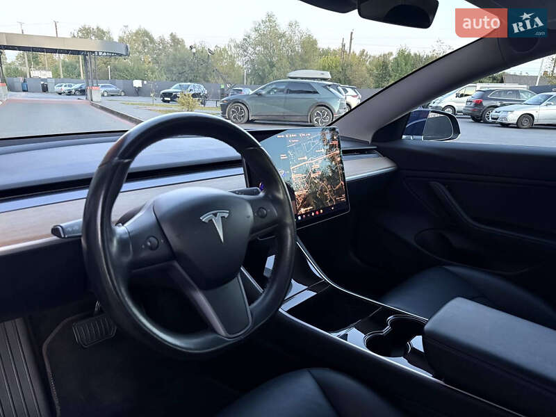 Седан Tesla Model 3 2018 в Дрогобыче фото 112 Седан Tesla Model 3 2018 в Дрогобыче